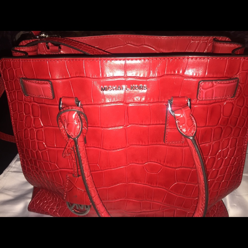 Michael Kors Handbag  <MAKE AN OFFER>